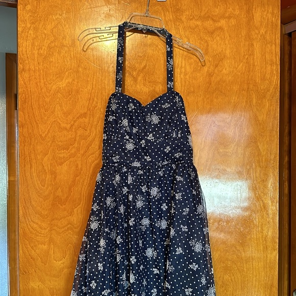 Blue floral halter dress - Picture 2 of 6